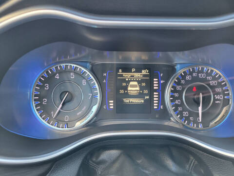 2016 Chrysler 200 Limited