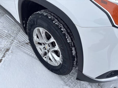 2018 Chevrolet Traverse LT Cloth