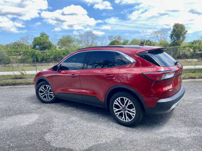 2020 Ford Escape SEL