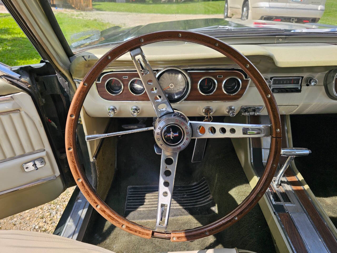 1965 Ford Mustang 140