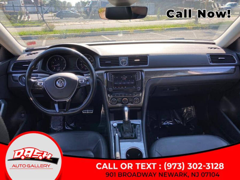 2017 Volkswagen Passat 1.8T SEL Premium