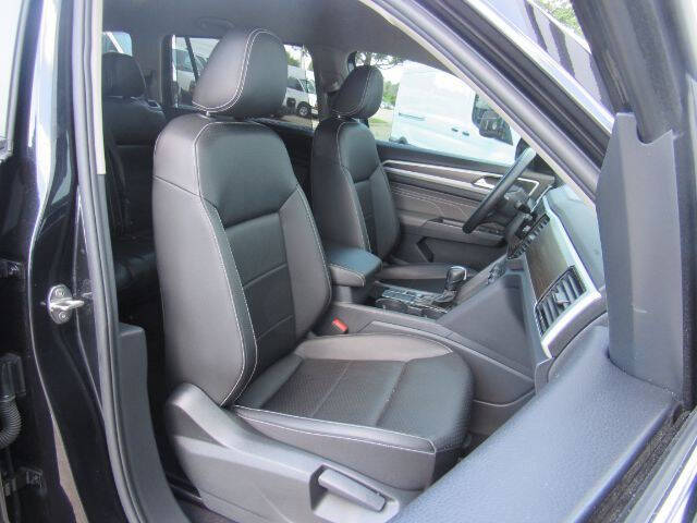 2023 Volkswagen Atlas V6 SE