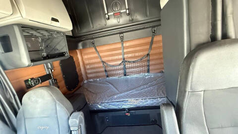 2022 Freightliner Cascadia