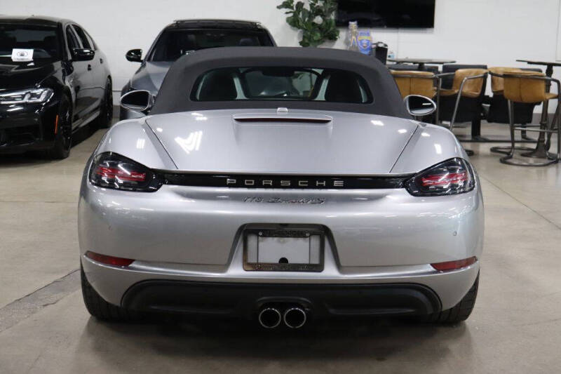 2024 Porsche 718 Boxster S