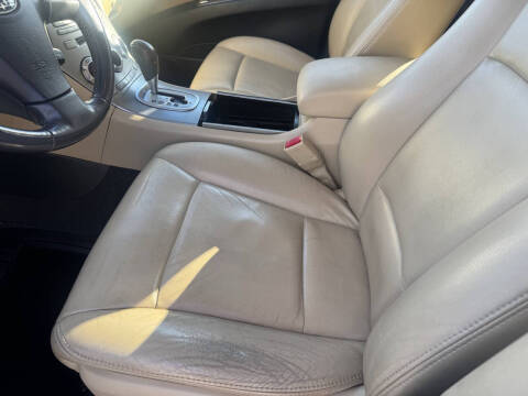 2008 Subaru Tribeca Ltd. 7-Pass.