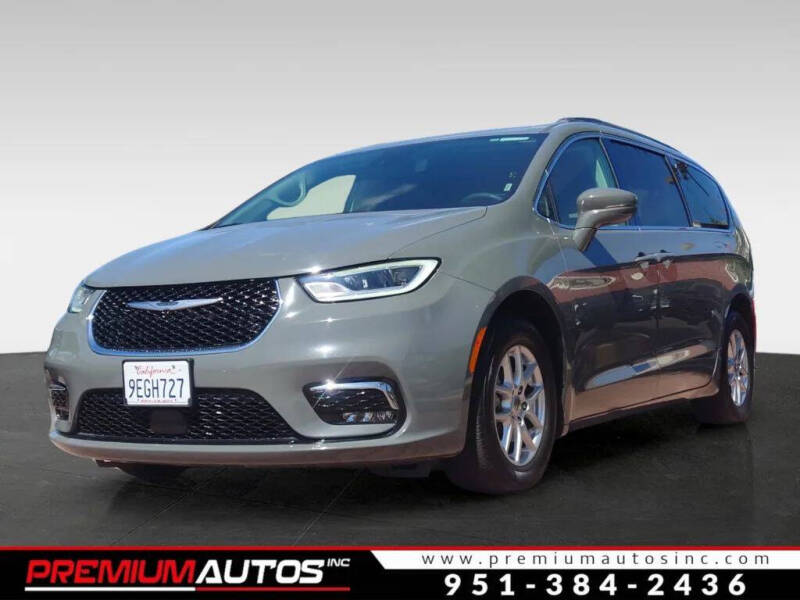 2022 Chrysler Pacifica Touring L