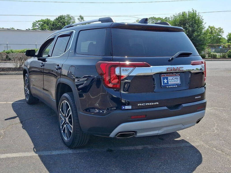 2021 GMC Acadia SLT