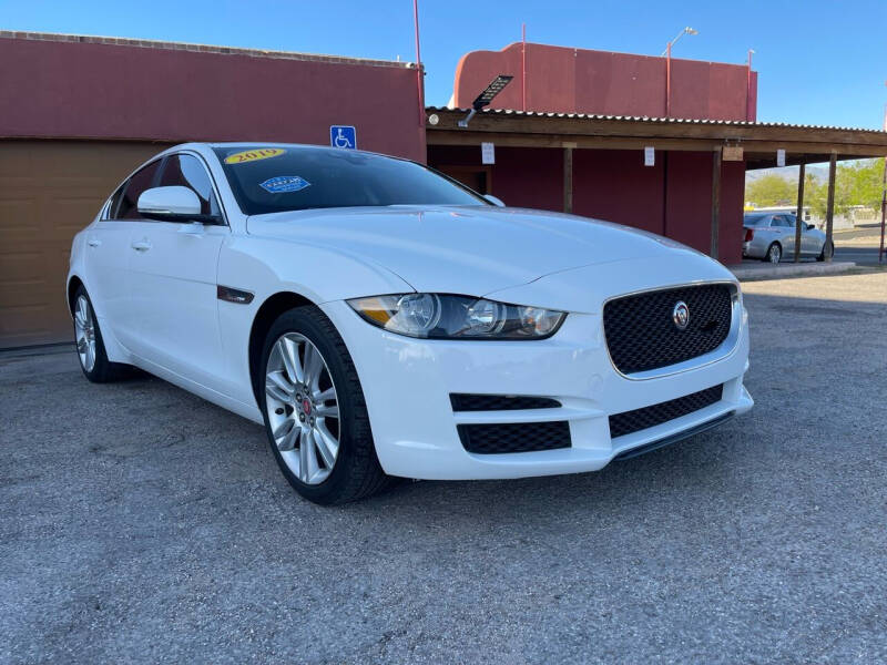 2019 Jaguar XE Base photo 33