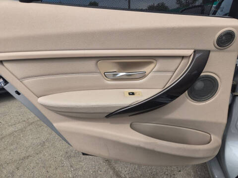 2013 BMW 3 Series 328i