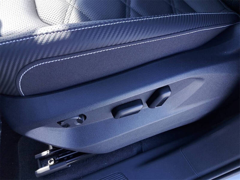 2026 Volkswagen Atlas Cross Sport SE