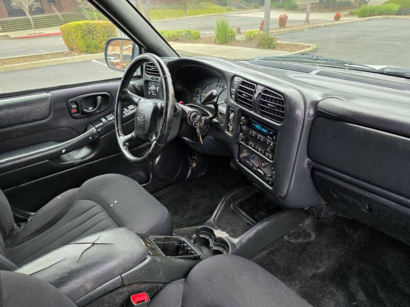 2003 Chevrolet Blazer LS