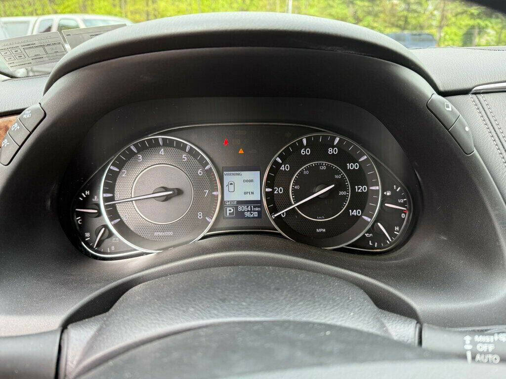 2018 Nissan Armada 20