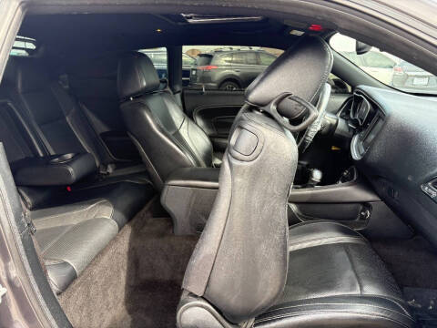 2015 Dodge Challenger SXT Plus