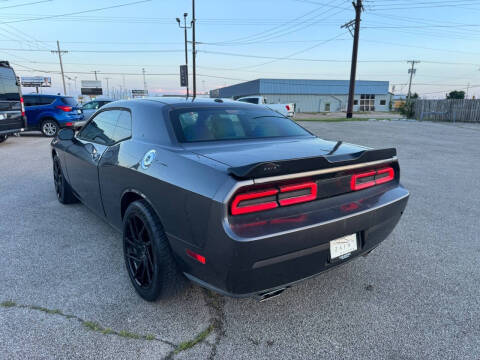 2014 Dodge Challenger SXT