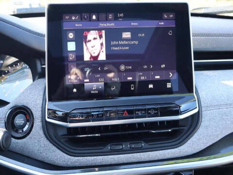 2023 Jeep Compass Latitude Lux