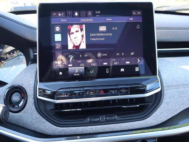 2023 Jeep Compass Latitude Lux