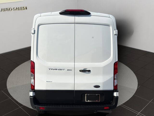 2023 Ford Transit