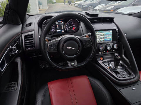 2015 Jaguar F-TYPE R