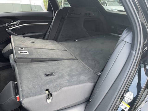 2022 Audi e-tron S quattro Premium Plus