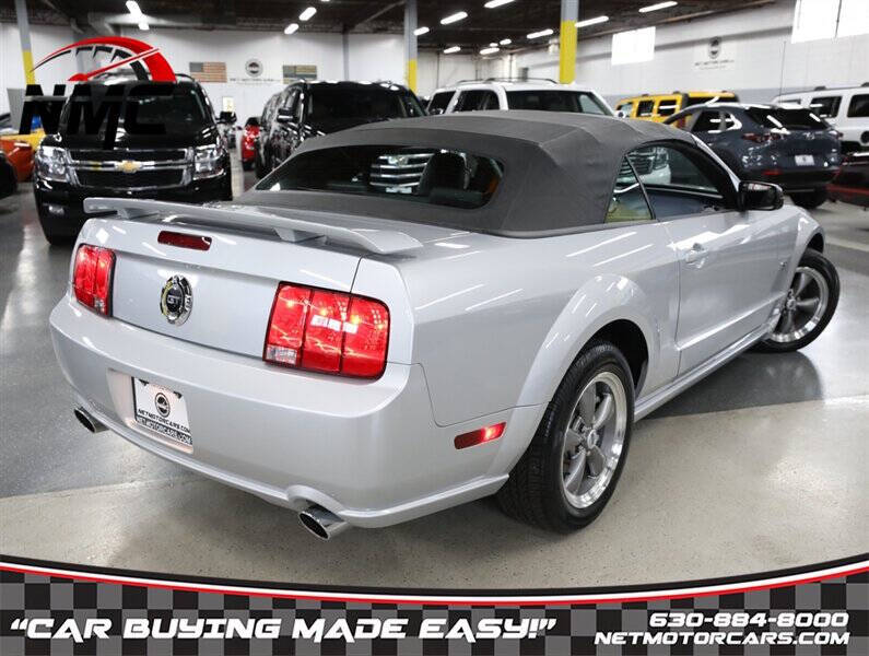 2005 Ford Mustang GT Premium