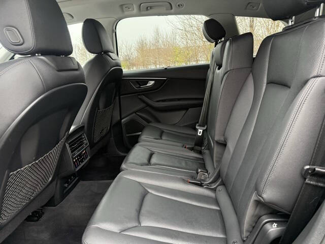 2023 Audi Q7 quattro Premium Plus 45 TFSI