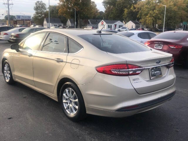 2017 Ford Fusion S