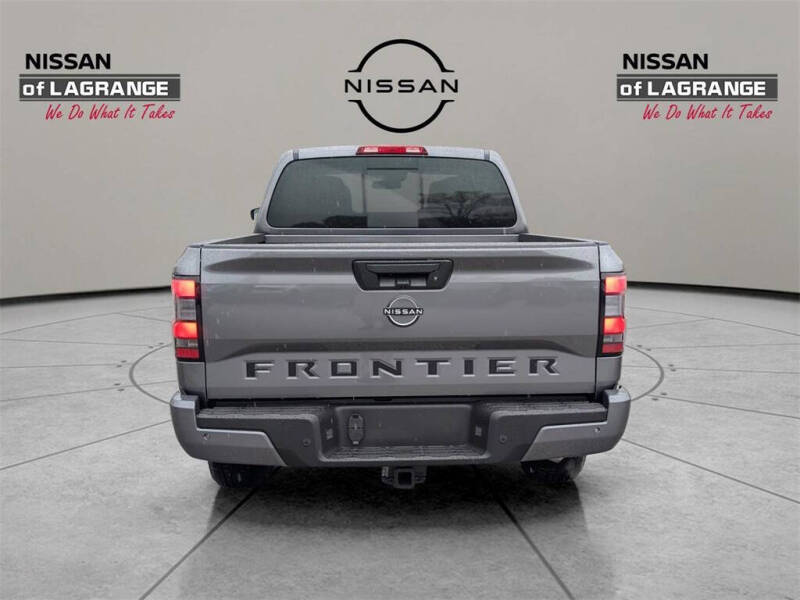 2026 Nissan Frontier SV