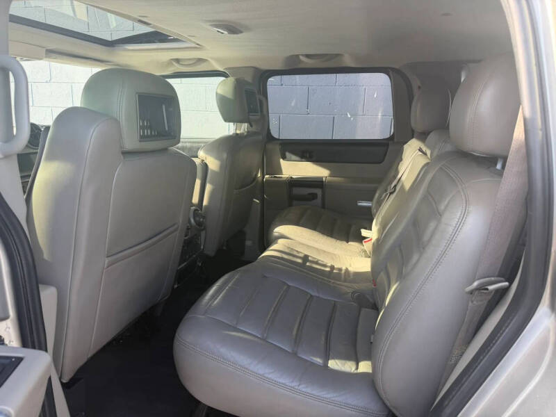 2004 HUMMER H2