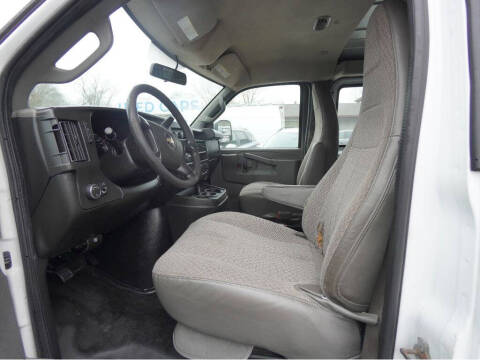 2016 Chevrolet Express 2500