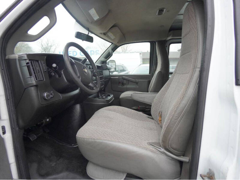 2016 Chevrolet Express 2500