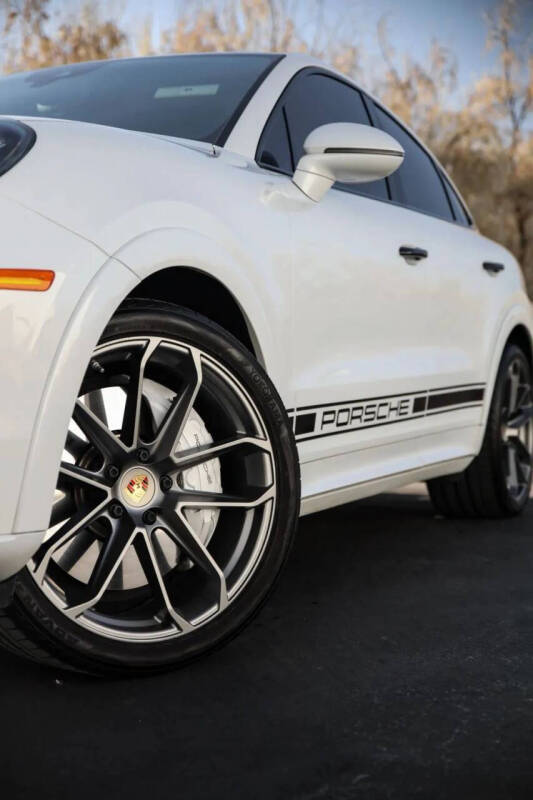 2020 Porsche Cayenne Turbo Coupe