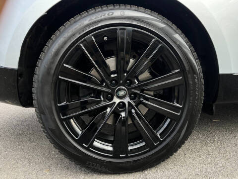 2025 Land Rover Range Rover P400 SE