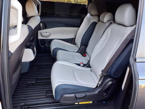 2025 Kia Carnival Hybrid EX