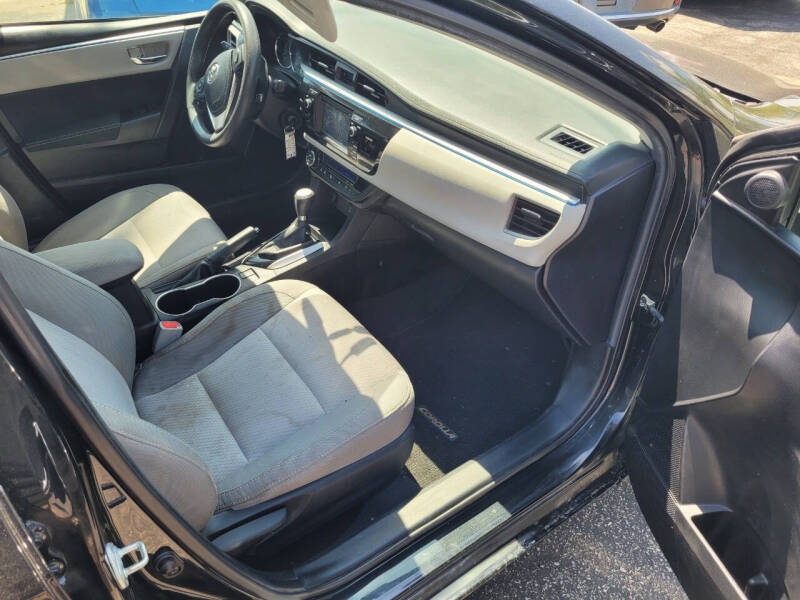 2015 Toyota Corolla LE
