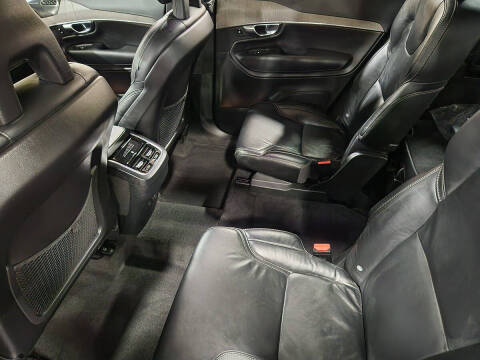2022 Volvo XC90 T6 Inscription 6-Passenger