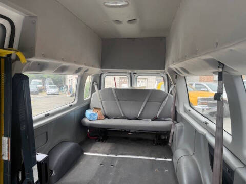 2011 Ford E-Series E-350 SD XL