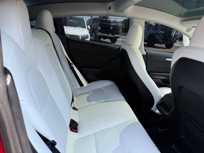 2023 Tesla Model 3 Performance