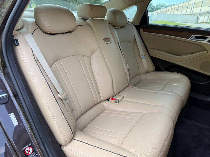 2017 Genesis G80