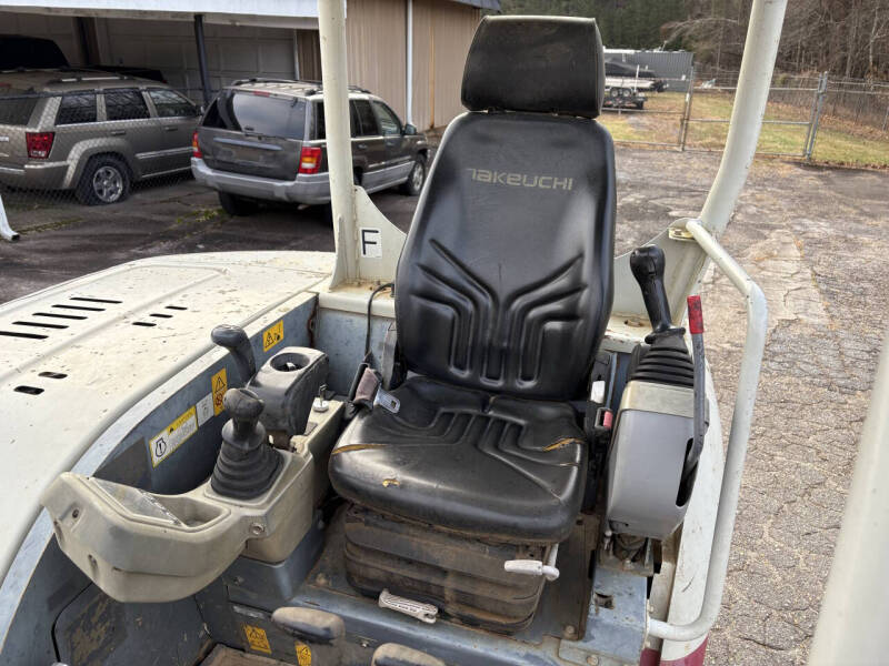 2018 Takeuchi TB260