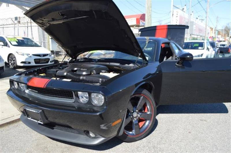 2013 Dodge Challenger SXT