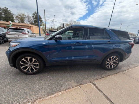 2022 Ford Explorer ST-Line