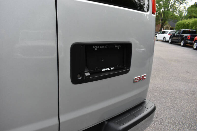 2023 GMC Savana 2500