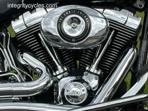 2012 Harley-Davidson Softail Deluxe