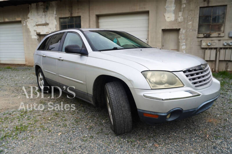 2005 Chrysler Pacifica Touring's photo