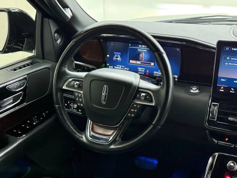 2023 Lincoln Navigator L Standard