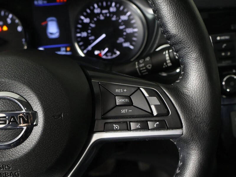 2022 Nissan Rogue Sport SV