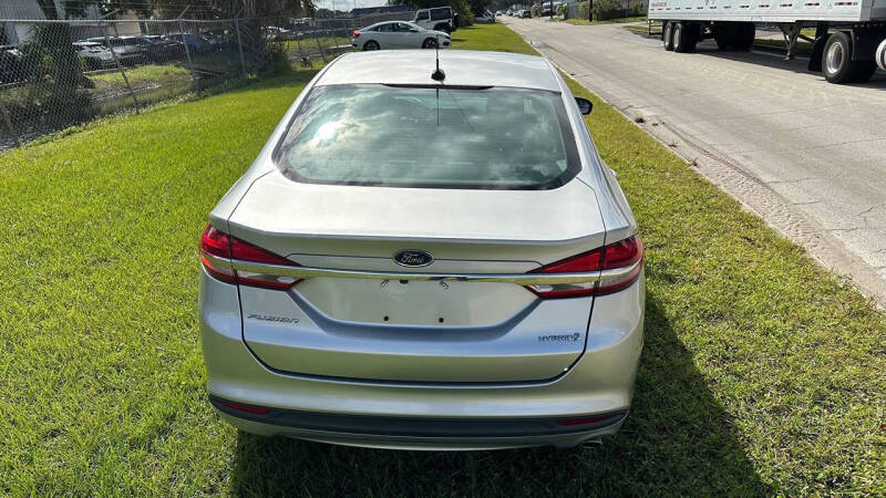 2018 Ford Fusion Hybrid SE