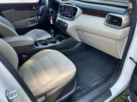 2016 Kia Sorento LX V6