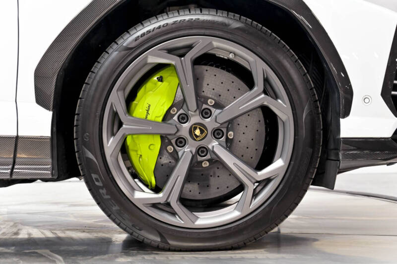 2020 Lamborghini Urus