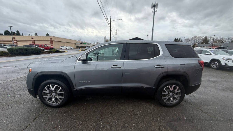 2022 GMC Acadia SLE